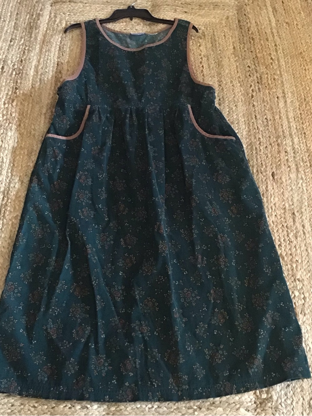 Erika & Co Hunter Green Floral Corduroy Large Midi Sleeveless Dress Cottagecore